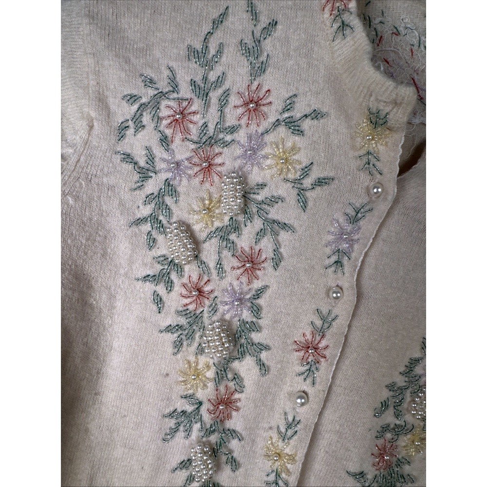 Vintage Hand Beaded Cardigan Sweater Size Small Medium 46 Floral Classic Knit‎ - Picture 8 of 16